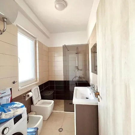 Pine Breeze Apartment Gjiri I Lalezit Durres Exterior photo